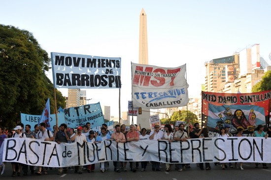 2010-12-14_Buenos_Aires_manif_prosquatters-a.jpg