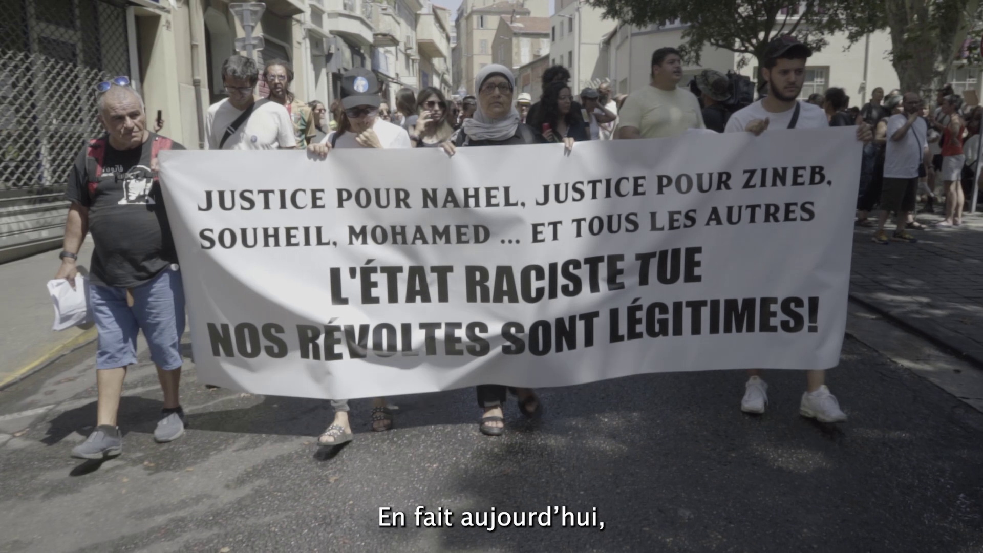 Le réveil fut brutal.