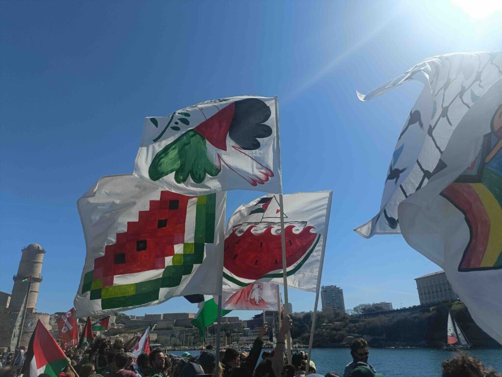 Photo de drapeau en soutien à la flotille pour Gaza